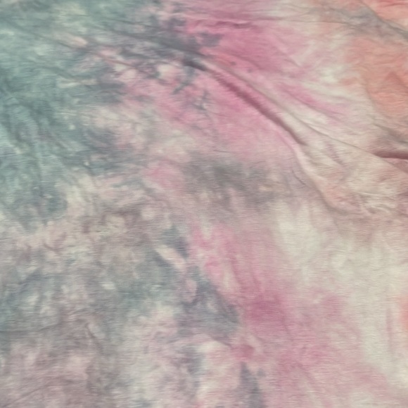 Derek heart tie dye pink/blue short sleeve top size L. - Picture 4 of 4